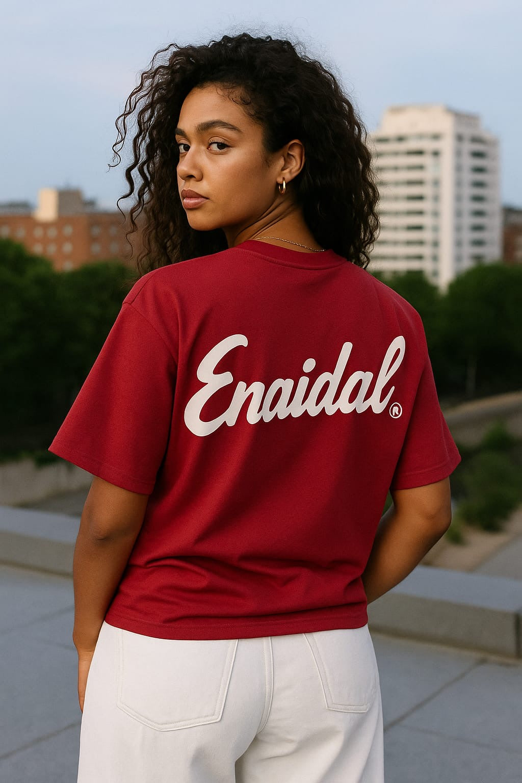 Camiseta básica unisex con cuello redondo