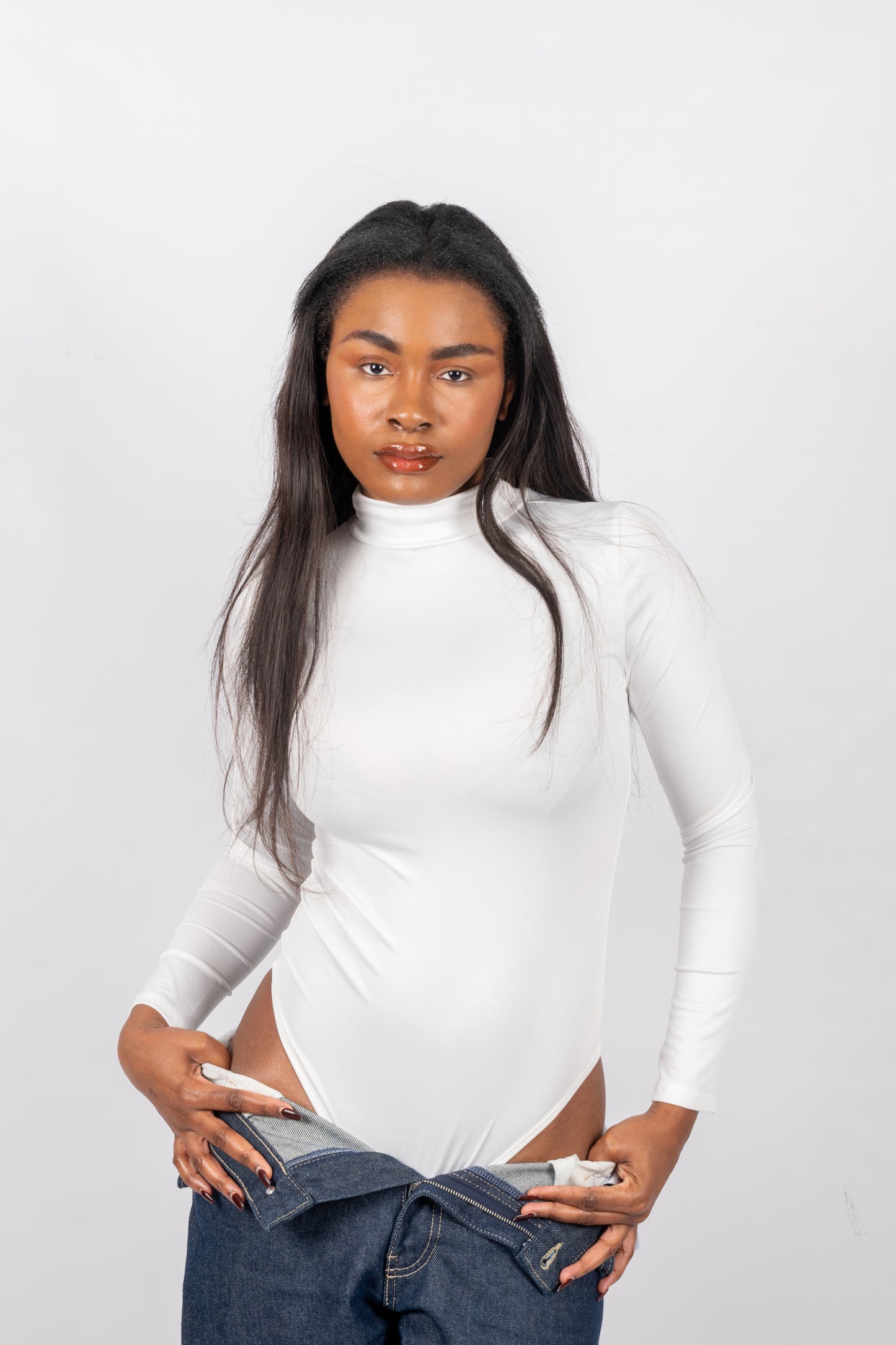 Body de Mujer con Cuello Alto y Detalles Cut-Out – Manga Larga