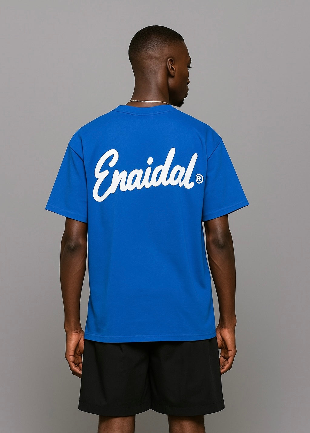 Camiseta básica unisex con cuello redondo