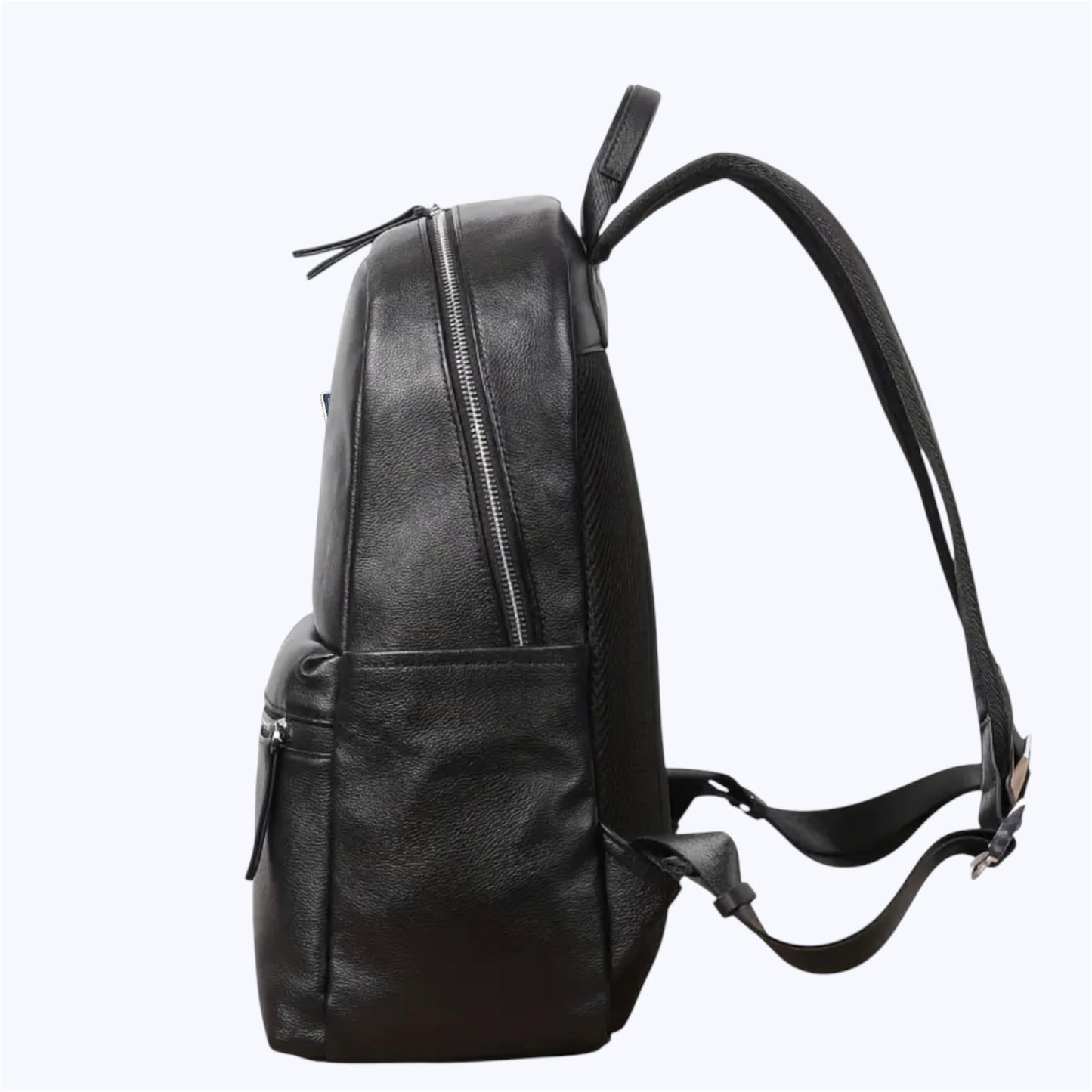 Mochila de Cuero Auténtico: Estilo y Funcionalidad
