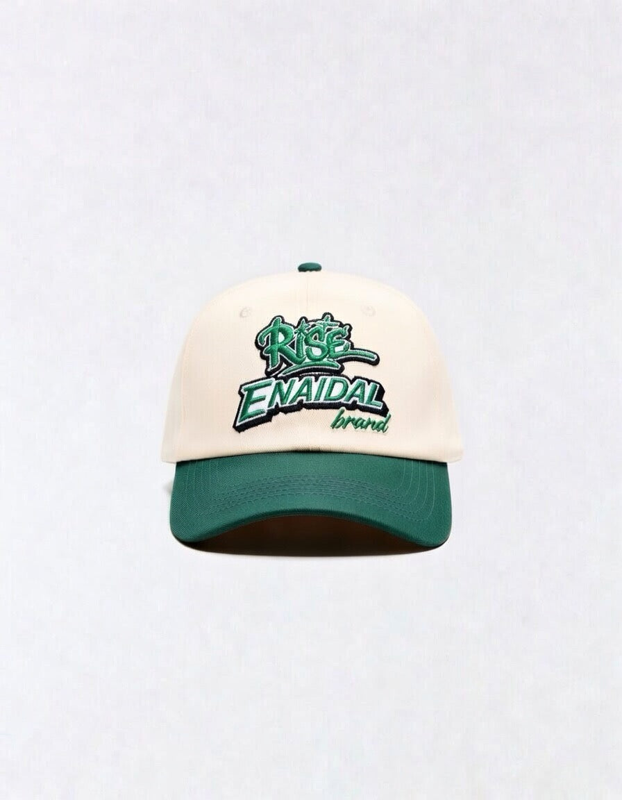 Gorra bicolor con bordado frontal