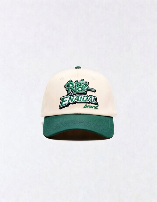 Gorra bicolor con bordado frontal