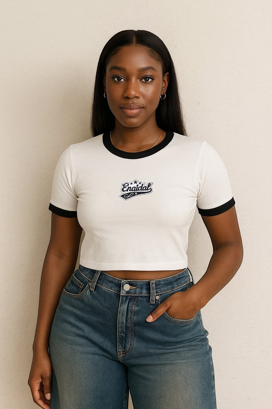 Camiseta tipo top casual para mujer – manga corta en contraste y cuello redondo